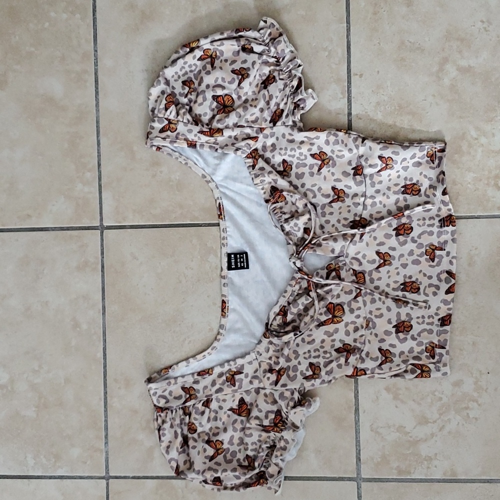 Butterfly Cheetah Print Blouse Crop Top sz XS